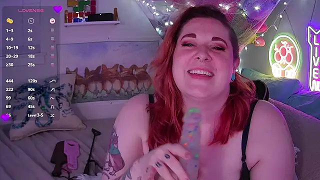 Snapshot of opalreigning chatting on 02-23-25, 10:49 opalreigning online show from 02-23-25, 10:49