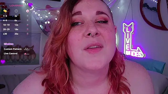 Snapshot of opalreigning chatting on 03-10-25, 11:53 opalreigning online show from 03-10-25, 11:53