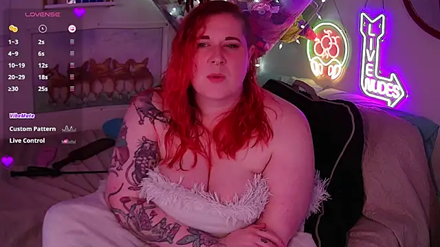 Snapshot of opalreigning chatting on 09-26-25, 05:22 opalreigning online show from 09-26-25, 05:22