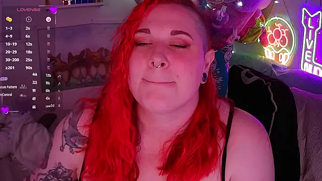 Snapshot of opalreigning chatting on 07-20-26, 10:39 opalreigning online show from 07-20-26, 10:39