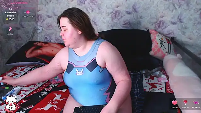 Estelle Hicks online show from 02-01-25, 06:19