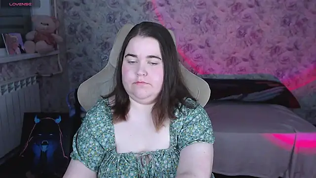 Estelle Hicks online show from 05-21-26, 07:10