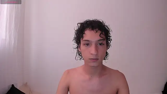 Snapshot of Danni_boy chatting on 03-15-25, 10:33 Danni boy online show from 03-15-25, 10:33