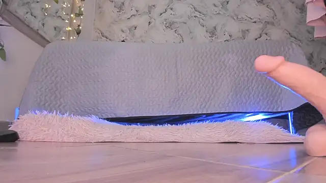 Bella desi  online show from 10-10-25, 01:10