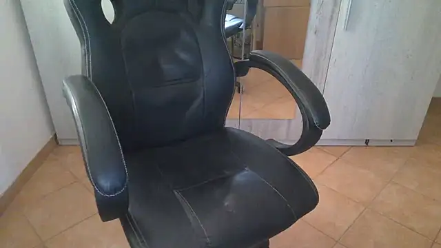 Snapshot of cocco1980xxxx chatting on 10-24-25, 07:49 cocco1980xxxx online show from 10-24-25, 07:49