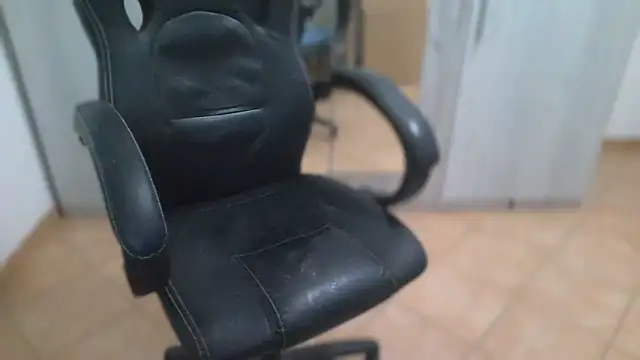 Snapshot of cocco1980xxxx chatting on 11-17-25, 08:20 cocco1980xxxx online show from 11-17-25, 08:20