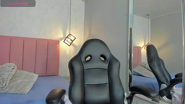 SUNNYCYRUS online show from 09-12-25, 12:38