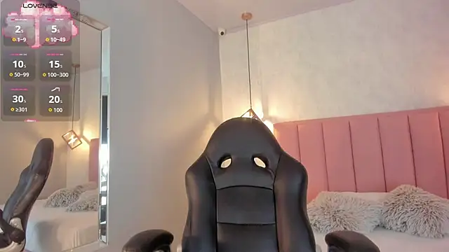 SUNNYCYRUS online show from 10-16-25, 01:12