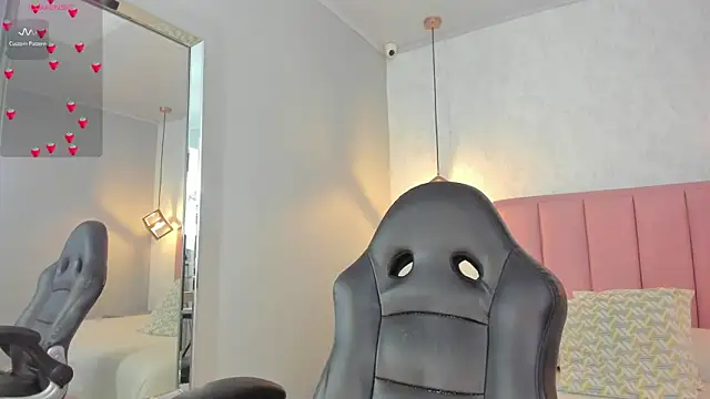 SUNNYCYRUS online show from 03-19-26, 01:04