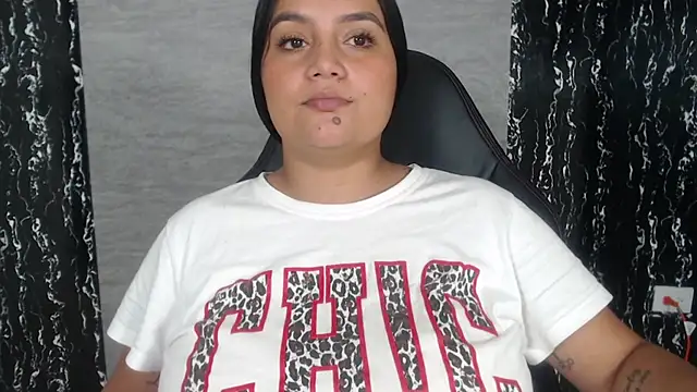 evelin 999  online show from 03-07-25, 09:59