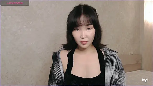 Snapshot of TumiLio chatting on 05-11-26, 02:45 TumiLio online show from 05-11-26, 02:45
