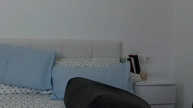 Snapshot of BriannaBk chatting on 02-15-26, 05:20 BriannaBk online show from 02-15-26, 05:20