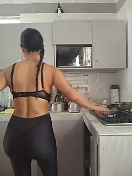 Snapshot of brigitht chatting on 06-25-26, 02:54 brigitht online show from 06-25-26, 02:54