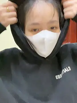 minmin2kk5 online show from 02-20-25, 02:24