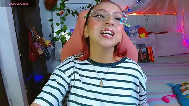 Littlerouse  online show from 03-27-26, 08:37