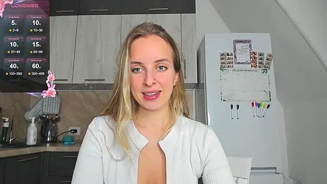 violet blue eyes online show from 12-10-24, 01:44