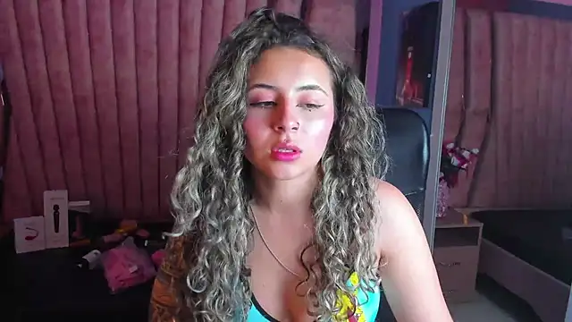 Snapshot of celeste_blue69 chatting on 02-08-25, 03:41 celeste blue69 online show from 02-08-25, 03:41