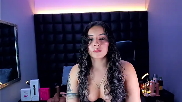 Snapshot of celeste_blue69 chatting on 07-07-26, 03:53 celeste blue69 online show from 07-07-26, 03:53