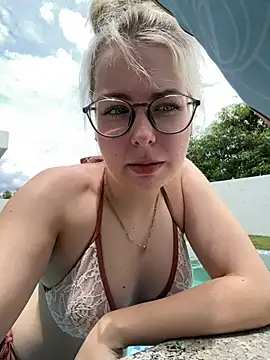 Livewithlucy online show from 08-05-26, 04:48