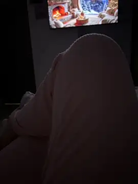 Snapshot of Anaswan chatting on 12-25-24, 01:53 Anaswan online show from 12-25-24, 01:53