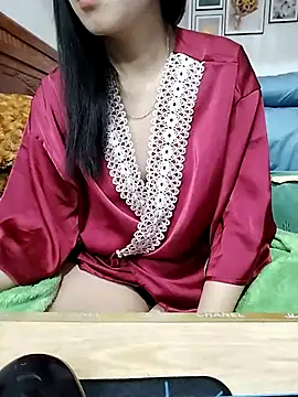 Snapshot of cream1299 chatting on 03-06-25, 09:53 cream1299 online show from 03-06-25, 09:53