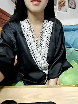 Snapshot of cream1299 chatting on 03-08-25, 09:29 cream1299 online show from 03-08-25, 09:29