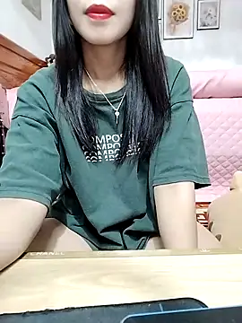 Snapshot of cream1299 chatting on 09-10-25, 01:22 cream1299 online show from 09-10-25, 01:22