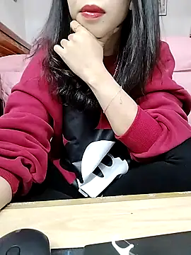 Snapshot of cream1299 chatting on 11-19-25, 01:55 cream1299 online show from 11-19-25, 01:55