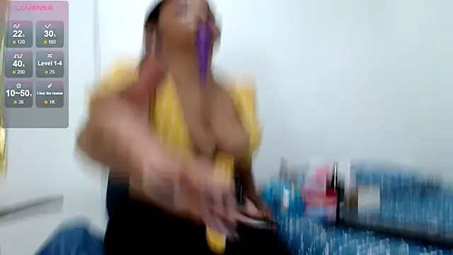 Snapshot of camilavagina24 chatting on 01-27-25, 04:11 camilavagina24 online show from 01-27-25, 04:11