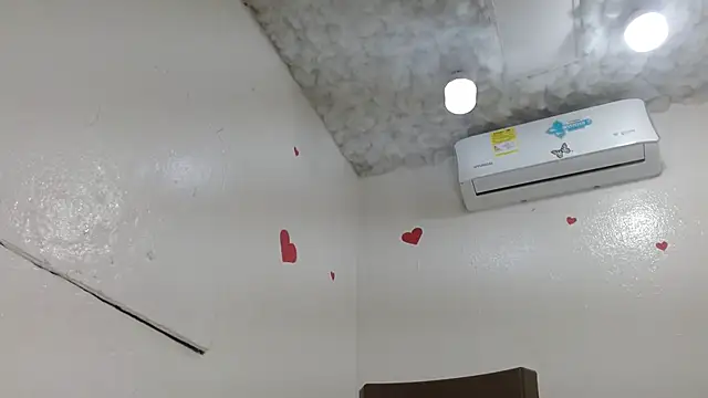 Snapshot of camilavagina24 chatting on 12-18-25, 10:49 camilavagina24 online show from 12-18-25, 10:49