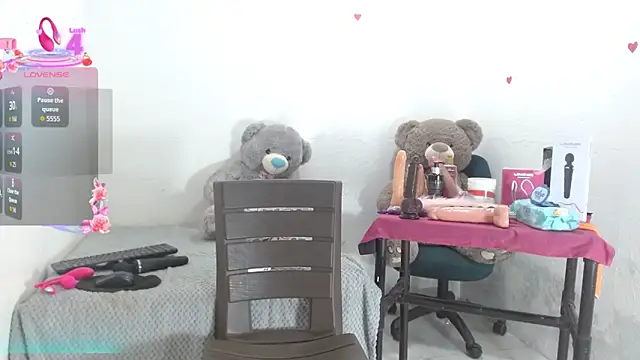 Snapshot of camilavagina24 chatting on 12-21-25, 03:30 camilavagina24 online show from 12-21-25, 03:30