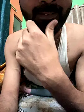 Snapshot of ALWAYSHORNYDADDY chatting on 12-17-25, 07:20 ALWAYSHORNYDADDY online show from 12-17-25, 07:20