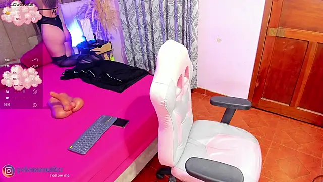 Snapshot of Yelena_mutiz chatting on 12-04-24, 01:20 Yelena mutiz online show from 12-04-24, 01:20