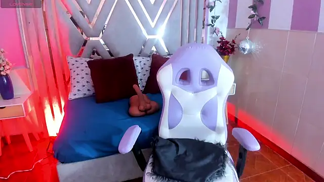 Snapshot of Yelena_mutiz chatting on 12-22-24, 12:49 Yelena mutiz online show from 12-22-24, 12:49