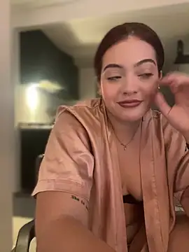 Snapshot of Chloee_Evans1 chatting on 02-01-25, 01:23 Chloee Evans1 online show from 02-01-25, 01:23