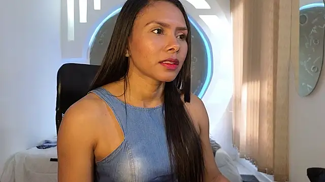 Tatianabr 01 online show from 11-30-25, 08:57