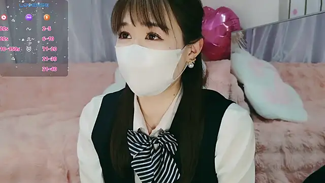 Snapshot of aaanyan chatting on 03-12-25, 05:35 aaanyan online show from 03-12-25, 05:35