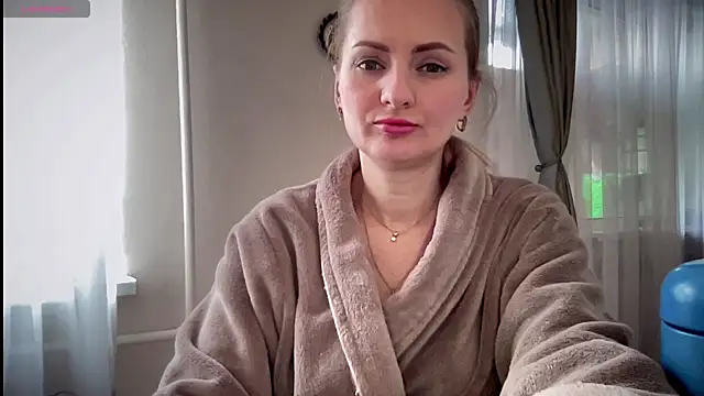 Snapshot of Viola_sweet chatting on 02-17-25, 12:59 Viola sweet online show from 02-17-25, 12:59