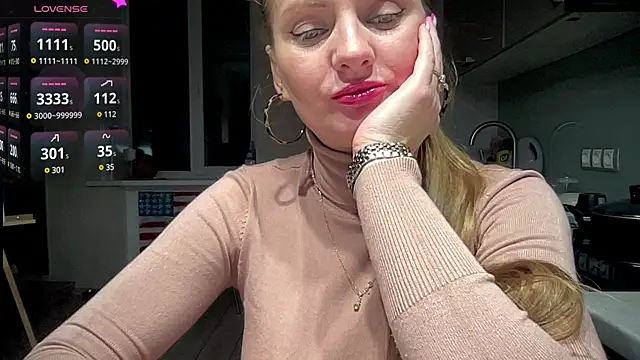 Snapshot of Viola_sweet chatting on 03-08-25, 08:46 Viola sweet online show from 03-08-25, 08:46