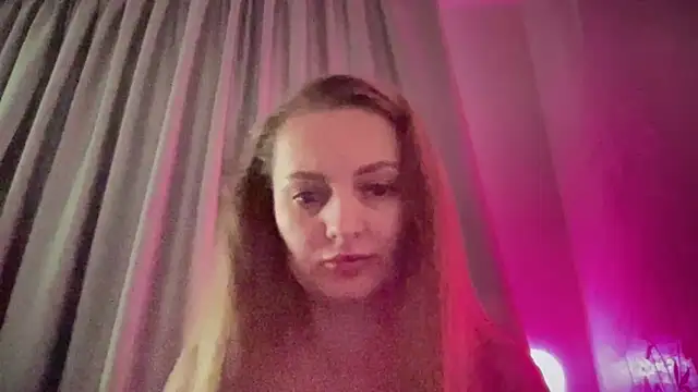 Snapshot of Viola_sweet chatting on 10-29-25, 08:49 Viola sweet online show from 10-29-25, 08:49