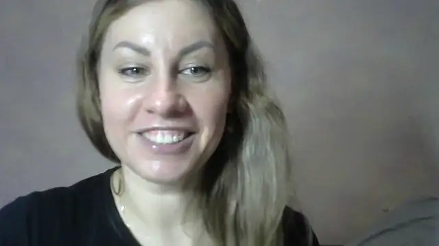 TherestlessKitty online show from 12-16-24, 09:46