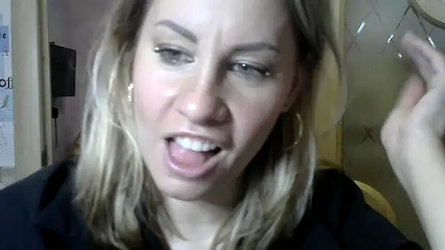 TherestlessKitty online show from 12-27-24, 10:12