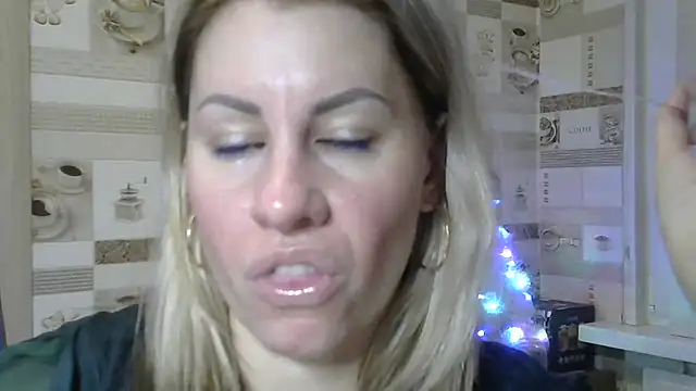 TherestlessKitty online show from 01-03-25, 09:15