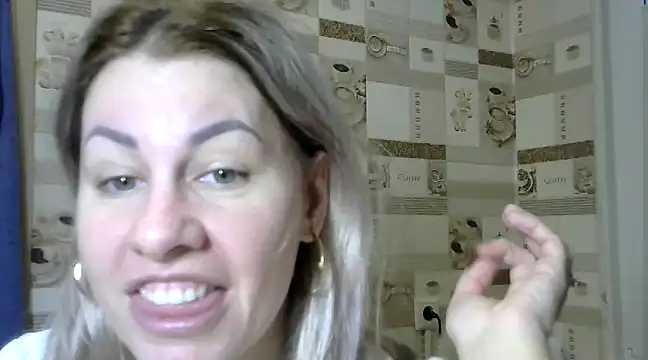 TherestlessKitty online show from 01-13-25, 10:03