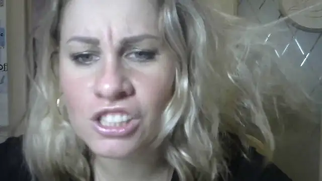 TherestlessKitty online show from 01-28-25, 09:08