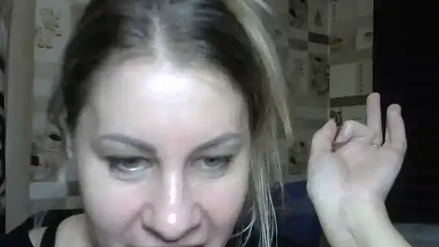 TherestlessKitty online show from 10-07-25, 11:57