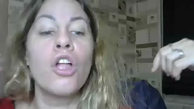 TherestlessKitty online show from 12-19-25, 10:17