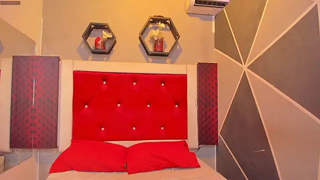 Karoll014 online show from 10-07-25, 11:51