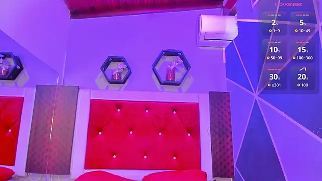 Karoll014 online show from 10-22-25, 11:54