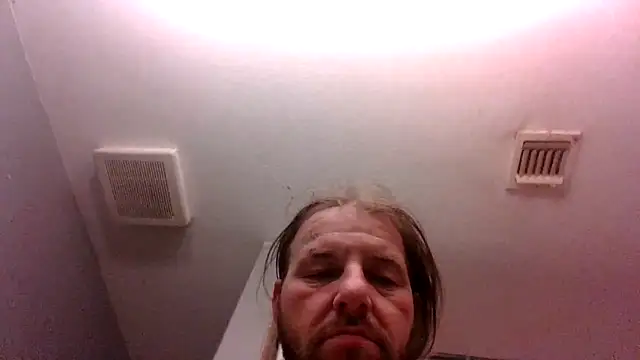 Snapshot of Pay2play1 chatting on 12-20-24, 01:22 Pay2play1 online show from 12-20-24, 01:22